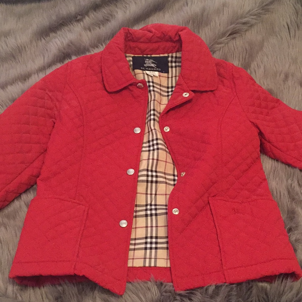 BURBERRY - Girls classic red quilted jacket